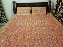 Load image into Gallery viewer, Jaipuri Double Bedsheet Flower Design With Two Pillow Covers
